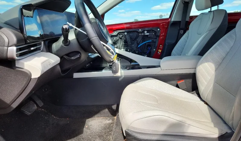 
								Hyundai Elantra full									
