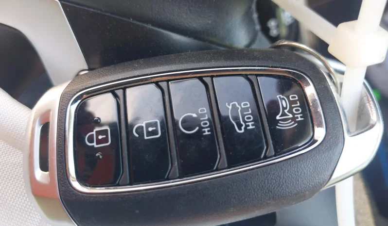 
								Hyundai Elantra full									