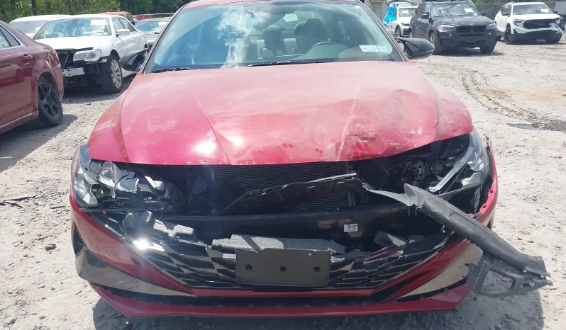 
								Hyundai Elantra full									