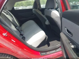
										Hyundai Elantra full									