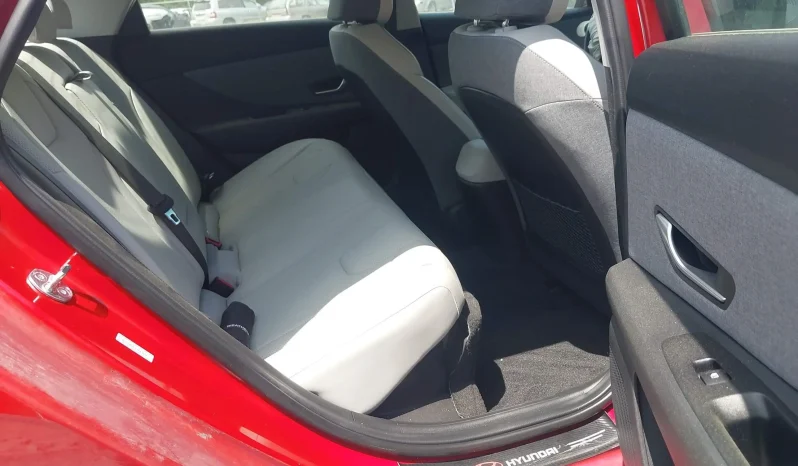 
								Hyundai Elantra full									
