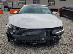 
										Hyundai Elantra full									