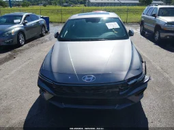
										Hyundai Elantra full									