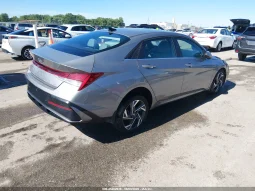 
										Hyundai Elantra full									