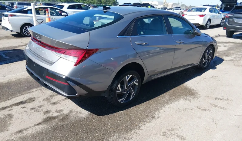 
								Hyundai Elantra full									