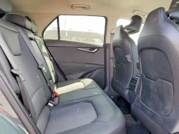 
										KIA Niro full									