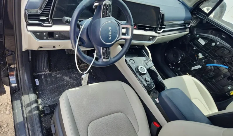 
								Kia Sportage full									