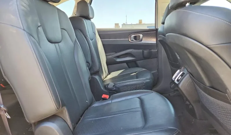 
								Kia Sorento full									