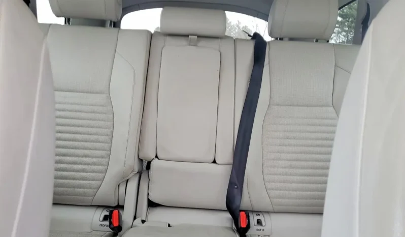 
								Land Rover Discovery full									
