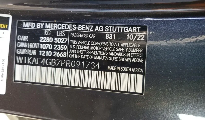 
								Mercedes-Benz C-Class full									