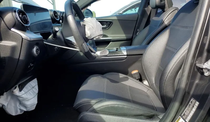 
								Mercedes-Benz C-Class full									