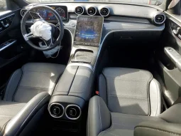 
										Mercedes-Benz C-Class full									