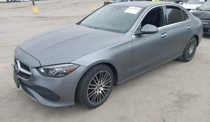 
								Mercedes-Benz C 300 full									