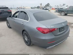 
										Mercedes-Benz C 300 full									