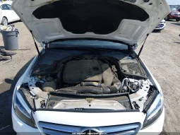 
										Mercedes-Benz C 300 full									