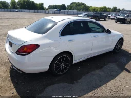 
										Mercedes-Benz C 300 full									