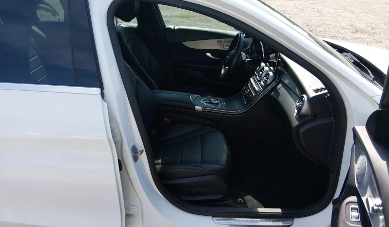 
								Mercedes-Benz C 300 full									