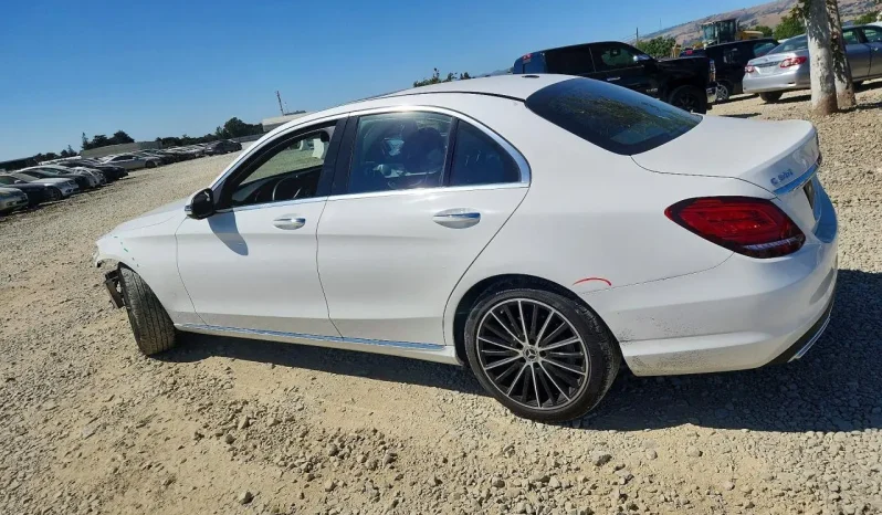 
								Mercedes-Benz C-Class full									