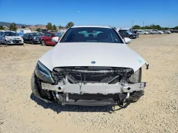 
										Mercedes-Benz C-Class full									