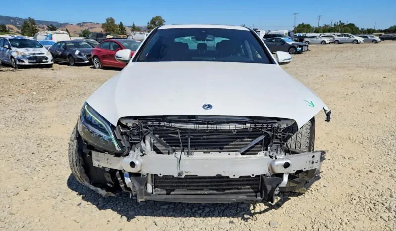 
								Mercedes-Benz C-Class full									