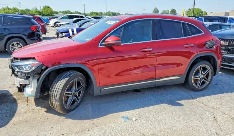 
								Mercedes-Benz GLA 250 full									