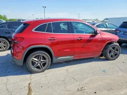
										Mercedes-Benz GLA 250 full									