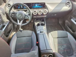 
										Mercedes-Benz GLA 250 full									