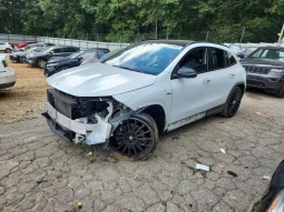 
										Mercedes-Benz GLA 35 AMG full									