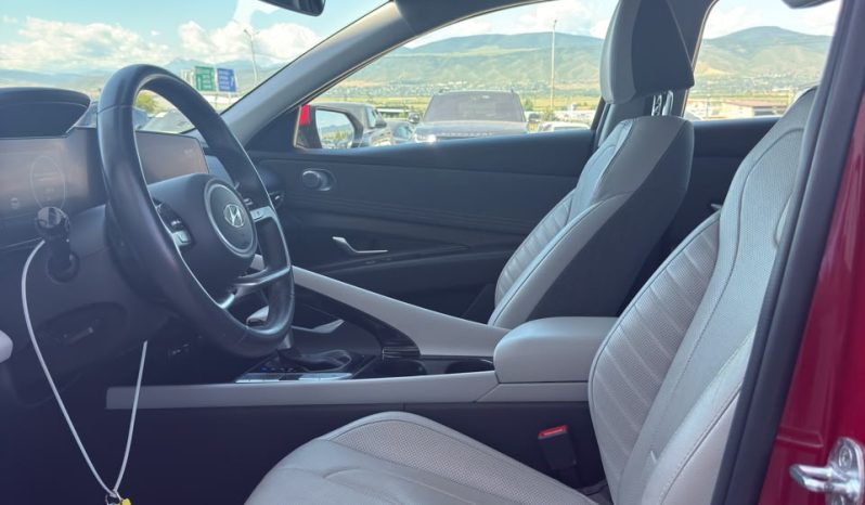 
								2022 Hyundai Elantra, Limited full									