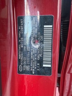 
										2022 Hyundai Elantra, Limited full									
