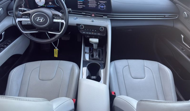 
								2022 Hyundai Elantra, Limited full									