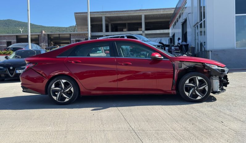 
								2022 Hyundai Elantra, Limited full									