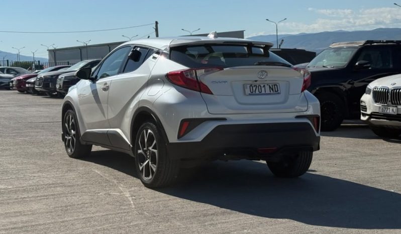 
								2019 Toyota C-HR XLE full									