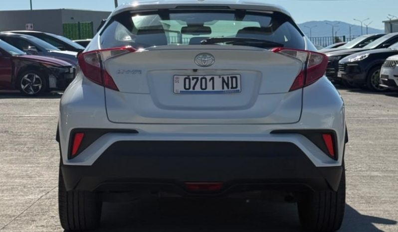 
								2019 Toyota C-HR XLE full									