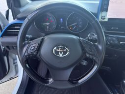
										2019 Toyota C-HR XLE full									