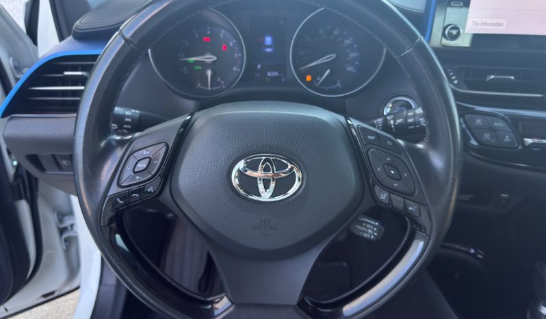 
								2019 Toyota C-HR XLE full									