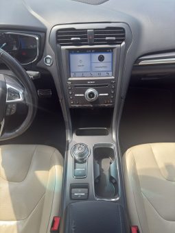 
										2017 Ford Fusion, Titanium Hev full									