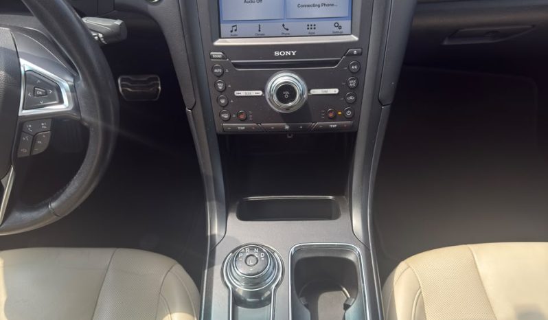
								2017 Ford Fusion, Titanium Hev full									