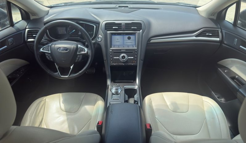 
								2017 Ford Fusion, Titanium Hev full									