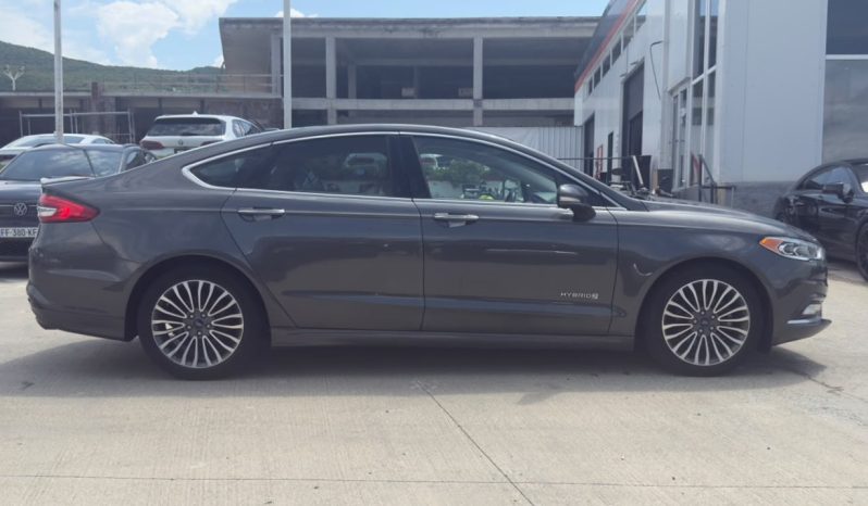 
								2017 Ford Fusion, Titanium Hev full									