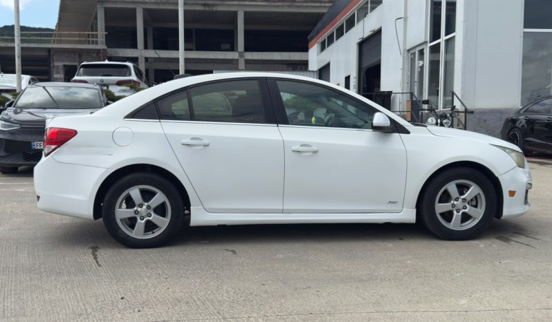 
								2016 Chevrolet Cruze, LT full									