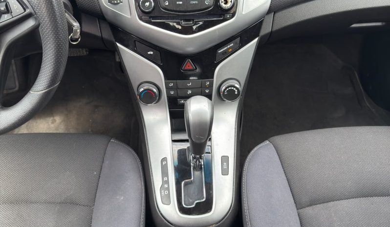 
								2016 Chevrolet Cruze, LT full									