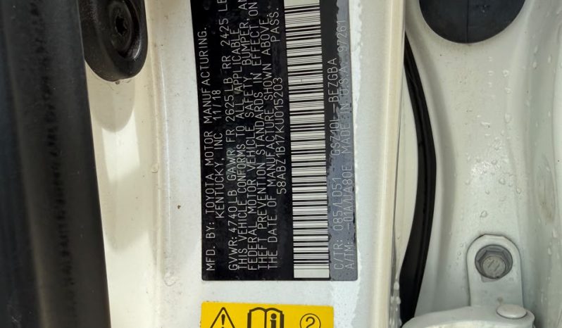 
								2019 Lexus ES, 350 full									