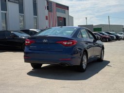 
										2017 Hyundai Sonata, SE full									