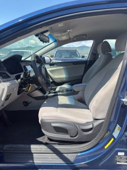 
										2017 Hyundai Sonata, SE full									