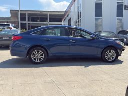 
										2017 Hyundai Sonata, SE full									