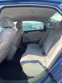 
										2017 Hyundai Sonata, SE full									
