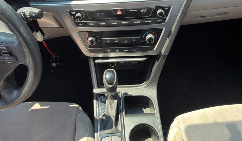 
								2017 Hyundai Sonata, SE full									