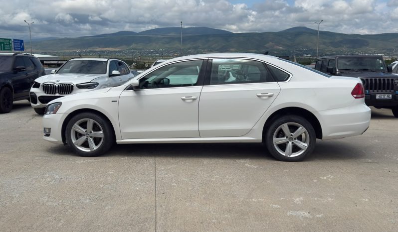 
								2015 Volkswagen Passat, S full									