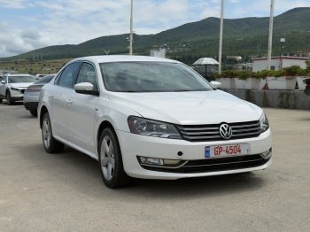 2015 Volkswagen Passat, S